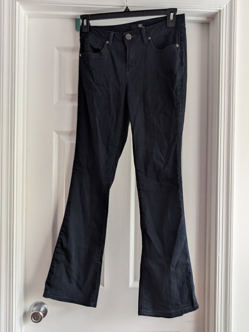 1822 Denim Dark Black Jeans with Silver Button
